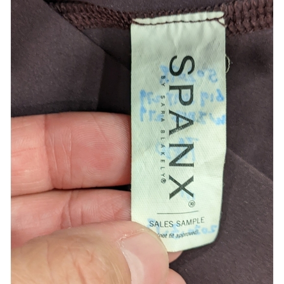 Spanx Every.Wear Contour Stripe in Wine/Orange Sample Size Medium - Picture 8 of 9